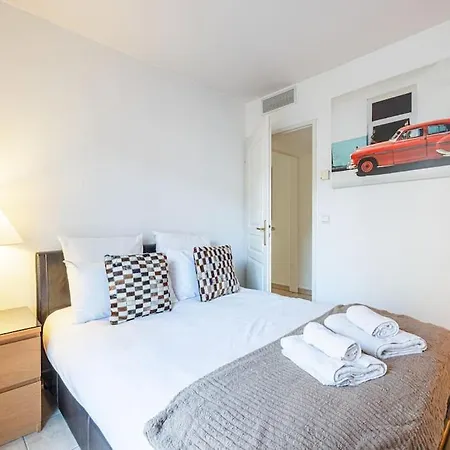Apartamento Central And Stylish 2 Bed Apt With Parking *
