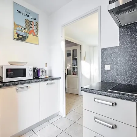 Central And Stylish 2 Bed Apt With Parking Apartamento